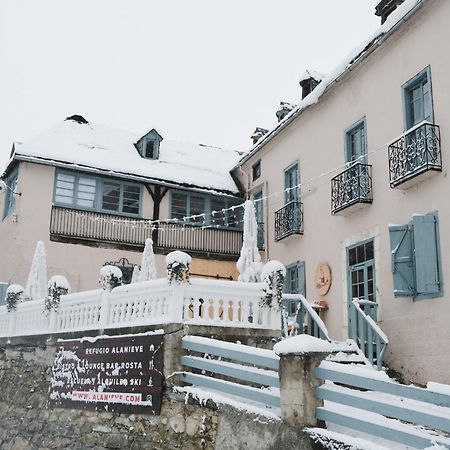 Hostel Baqueira - Refugi Rosta - Pyrenmuseu Salardú 외부 사진